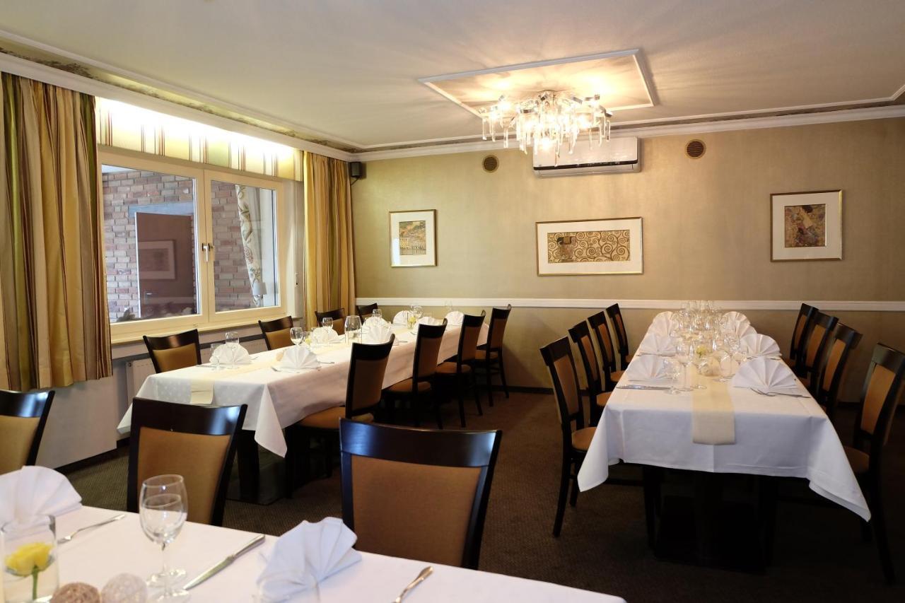 Hotel Mennicken Wurselen Luaran gambar