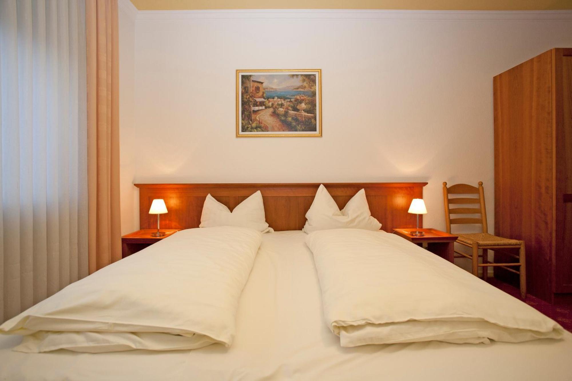 Hotel Mennicken Wurselen Luaran gambar
