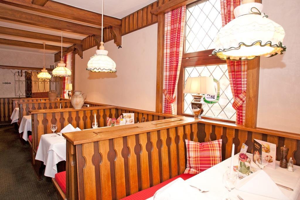 Hotel Mennicken Wurselen Luaran gambar